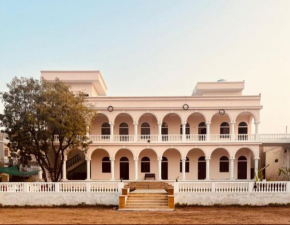 Shivrati Vilas, Himmat bagh